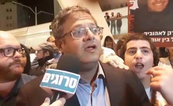 באופוזיציה תוקפים: "העם דורש נקמה עכשיו"