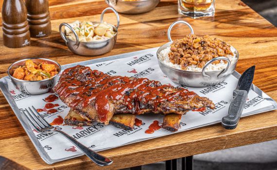 חובבי בשר? הארוויס הוא המקום המושלם עבורכם