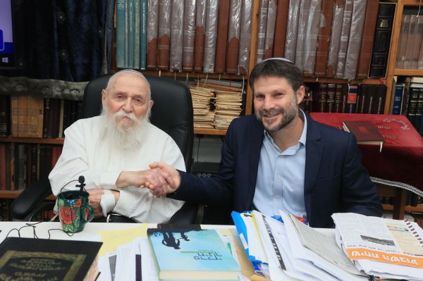 אין פריצת דרך: סמוטריץ' נועד עם הרב דרוקמן