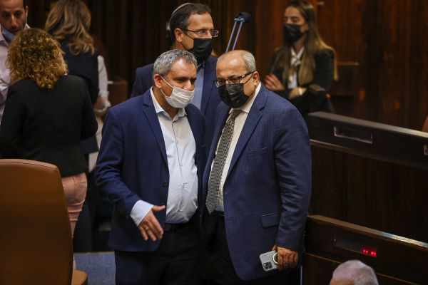 התלבטות בקואליציה: האם להסתמך על המשותפת?