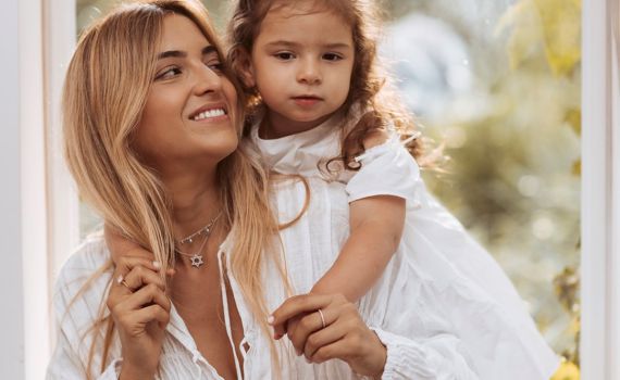 אושיית האינסטגרם לי מנחם מוציאה ספר ילדים קסום במיוחד