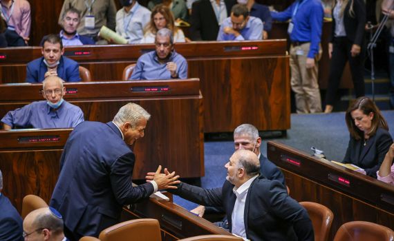 סקר מנדטים: הימין נחלש; גוש השמאל משיג 61