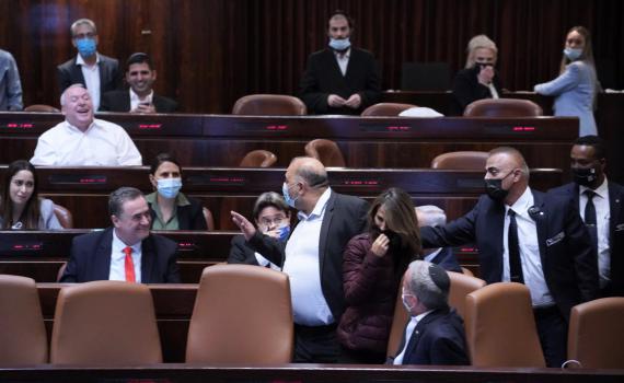 רע"מ במחאה: הקואליציה ביטלה את ההצבעות במליאה