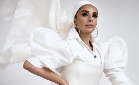 נרקיס הופיעה בשבוע האופנה בדובאי בלוק מפתיע במיוחד