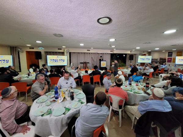 מחדשים את סעודת הרמב"ם בעלייתו להר הבית