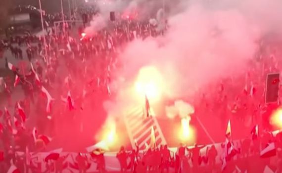 פולין: 3 פעילים נעצרו בחשד לארגון ההפגנה האנטישמית