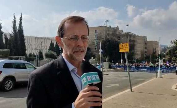 פייגלין: "מייבאים לפה ערכים של המשטר בסין"