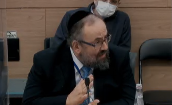 הרב ולר: "מגיירים גם מי שלא הולך עם כיסוי ראש"