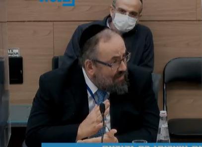 הרב ולר: "מגיירים גם מי שלא הולך עם כיסוי ראש"