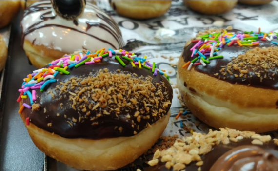 להכין בבית סופגניות של שף אמיתי: מתכון מיוחד לחג