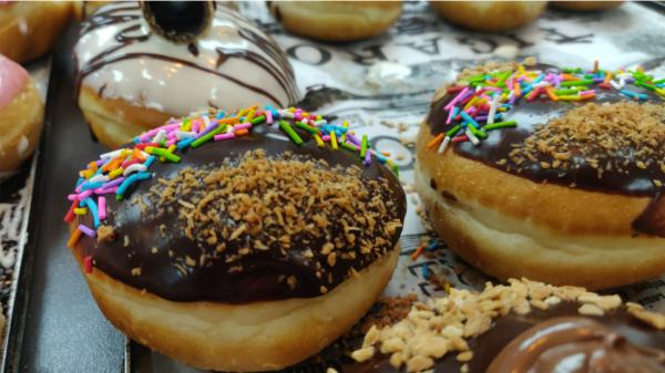 להכין בבית סופגניות של שף אמיתי: מתכון מיוחד לחג