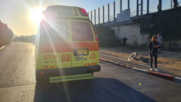 כביש 6: בן 26 נהרג מפגיעת רכב כשעמד בשול הדרך