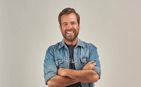 הצצה לקארפול קריוקי: אודי כגן מגשים חלום עם אתניקס