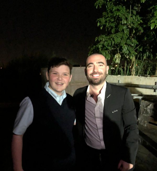 עומר אדם הפתיע בהופעה בחתונה יחד עם חיים ציפל