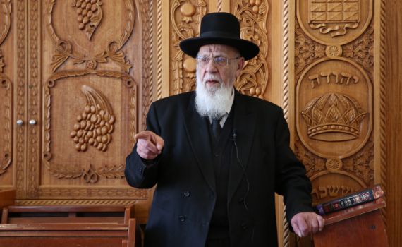 התפללו לרפואתו: הרב שלום כהן פונה לבית החולים