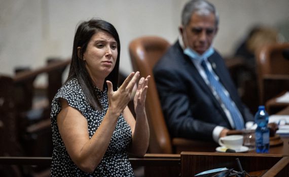 ההסבר של שירלי פינטו לסערות האחרונות