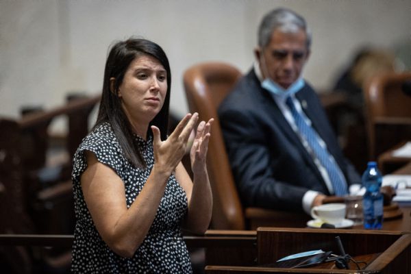 ההסבר של שירלי פינטו לסערות האחרונות