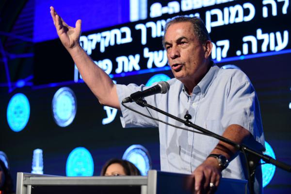 אחרי ההצעה מבל"ד: גדעון לוי מגלה למי הוא יצביע