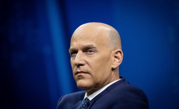 גיא פלג ללא מעצורים: "סמרטוט נרצע; אפס"