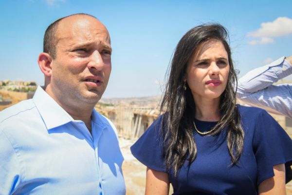 מה עובר במחשבות של חברי ימינה בהדלקת הנרות?