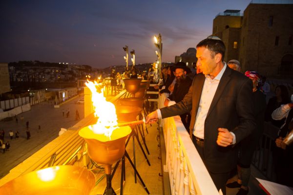 "שום נס לא יעזור לנו אם לא נהיה מאוחדים"