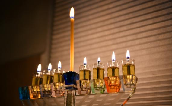 הרב שמואל אליהו עם שתי סגולות בדוקות לחנוכה. צפו