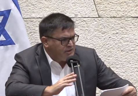 השר מכחול לבן חושף את דעתו על הרכב הממשלה