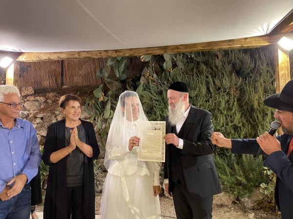 בשעה טובה | שולי רנד וצופית גרנט התחתנו. צפו בתיעוד