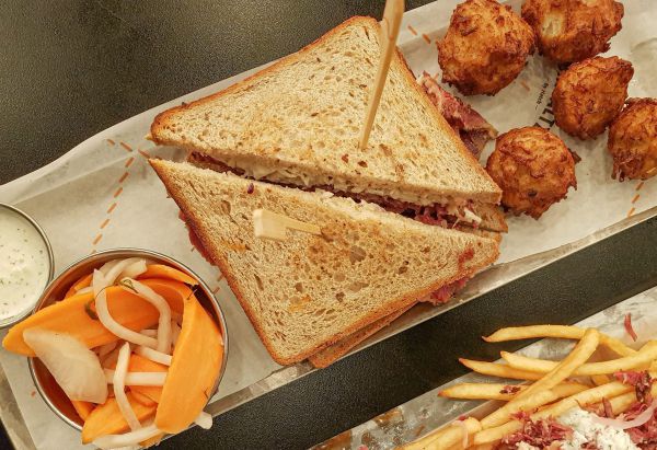 שמאלץ| המסעדה הירושלמית שאסור לפספס