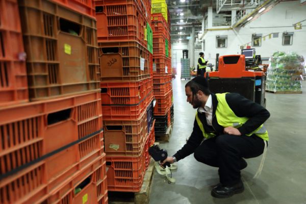 משחררים פקק: מעל 3000 אישורי ייבוא למוצרים כשרים