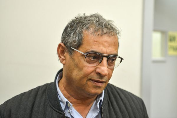 נחשף הפוליטיקאי הבכיר ששילם על שירותי מין