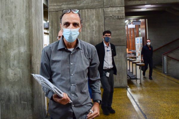 דיווח: איטליה הוציא צו מעצר נגד סבו של איתן בירן