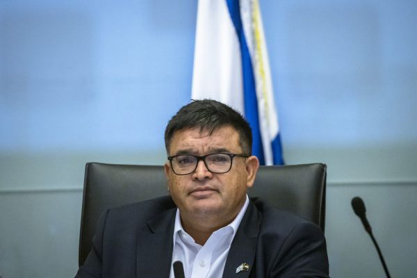 הקורונה חזרה לכנסת: יו"ר ועדה נמצא חיובי לנגיף