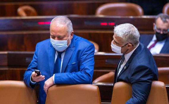 "תוך יומיים" | עמית סגל: מה קורה בין ליברמן ללפיד