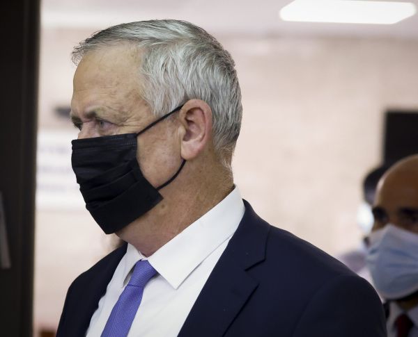 שוב: איש צוות של שר הביטחון חלה בקורונה