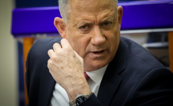 גנץ חשף: כך ניסתה איראן להבריח חומרי נפץ מסוריה ליו"ש