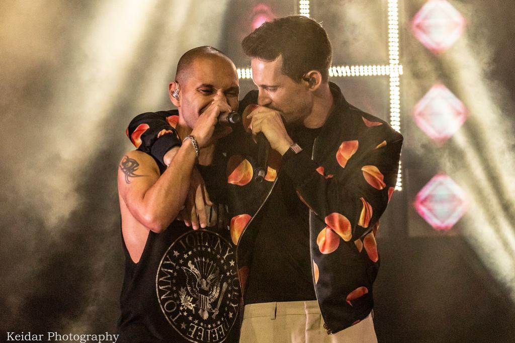 עברי לידר במחווה לזכרו של חברו הטוב יונתן פריג'