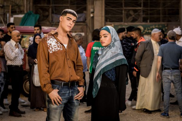 נועה קירל בפרסומת חדשה עם כפיל של האקס מרגי