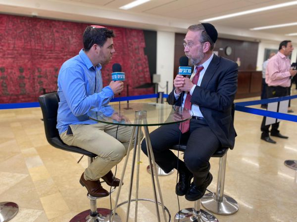 פינדרוס לסרוגים: "בנט בגד? כן. בכל מה שאמר"