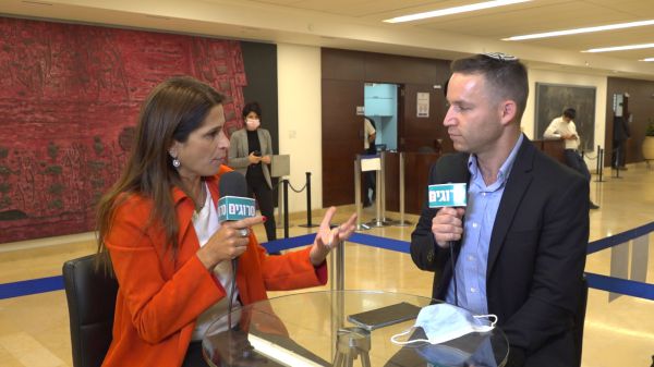 מירב בן ארי: "יש בקואליציה פערים אבל אין ברירה"