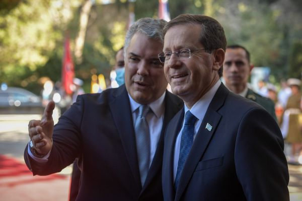 הרצוג לנשיא קולומביה: "דואגים מתאי הטרור"