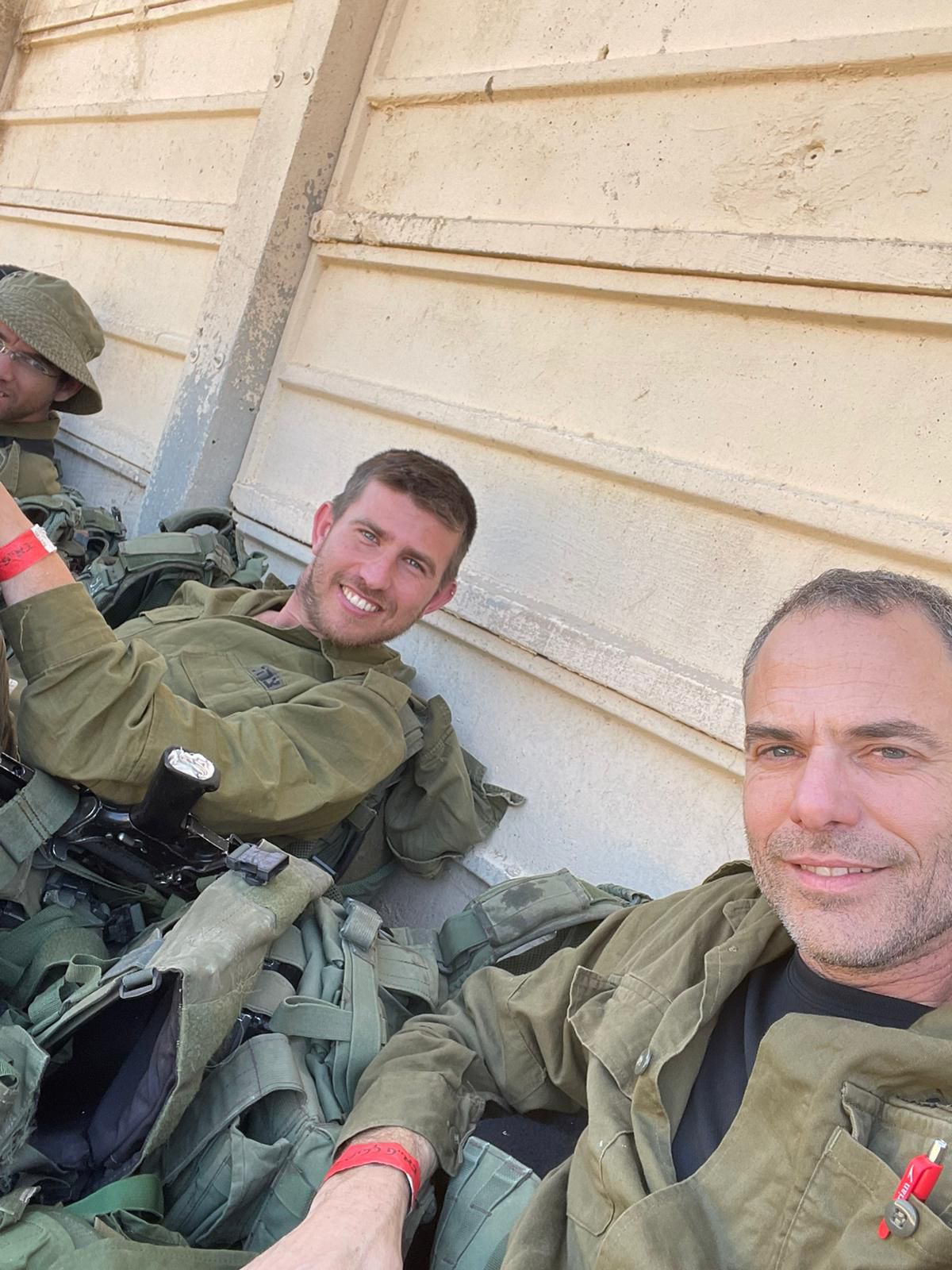 ברנז'ה: הכתב הצבאי וכתב הפלילים יחד במילואים