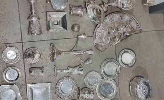 שני פלסטינים נעצרו בחשד שגנבו תשמישי קדושה