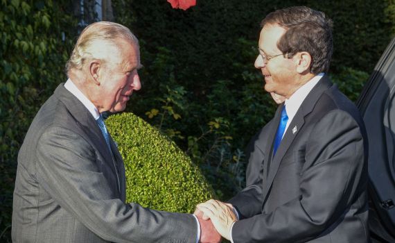 המתנה המיוחדת שהגיש הנשיא לנסיך ויילס