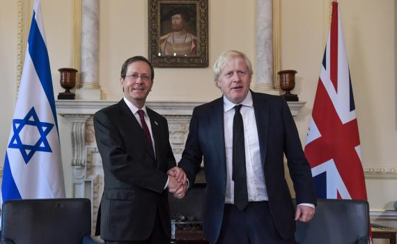 ג'ונסון להרצוג: "הנקודה על איראן ברורה – אין הרבה זמן"