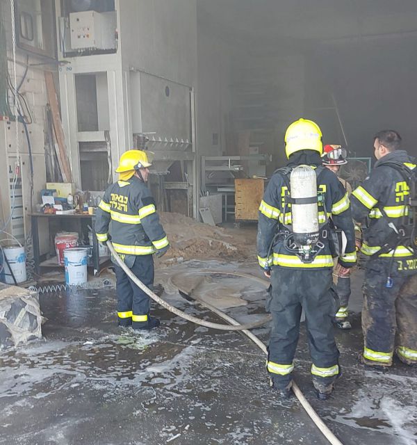 7 נפגעים בפיצוץ במפעל סמוך לבית שמש