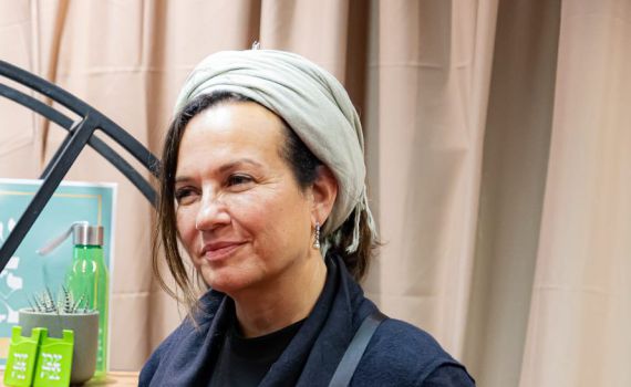 מתחזקת? צופית גרנט תועדה עם כיסוי ראש