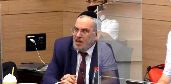 צפו | עימות בוועדת הכספים: "עוף החוצה"