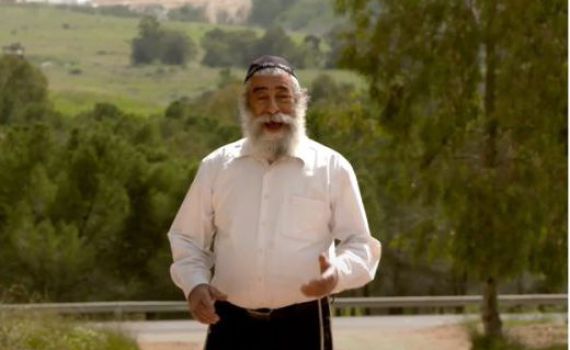 אריאל זילבר בבציוע חדש לשיר: "שיר הפרנויה"