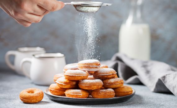 משגע את הרשת: מתכון לסופגניות מ-2 רכיבים